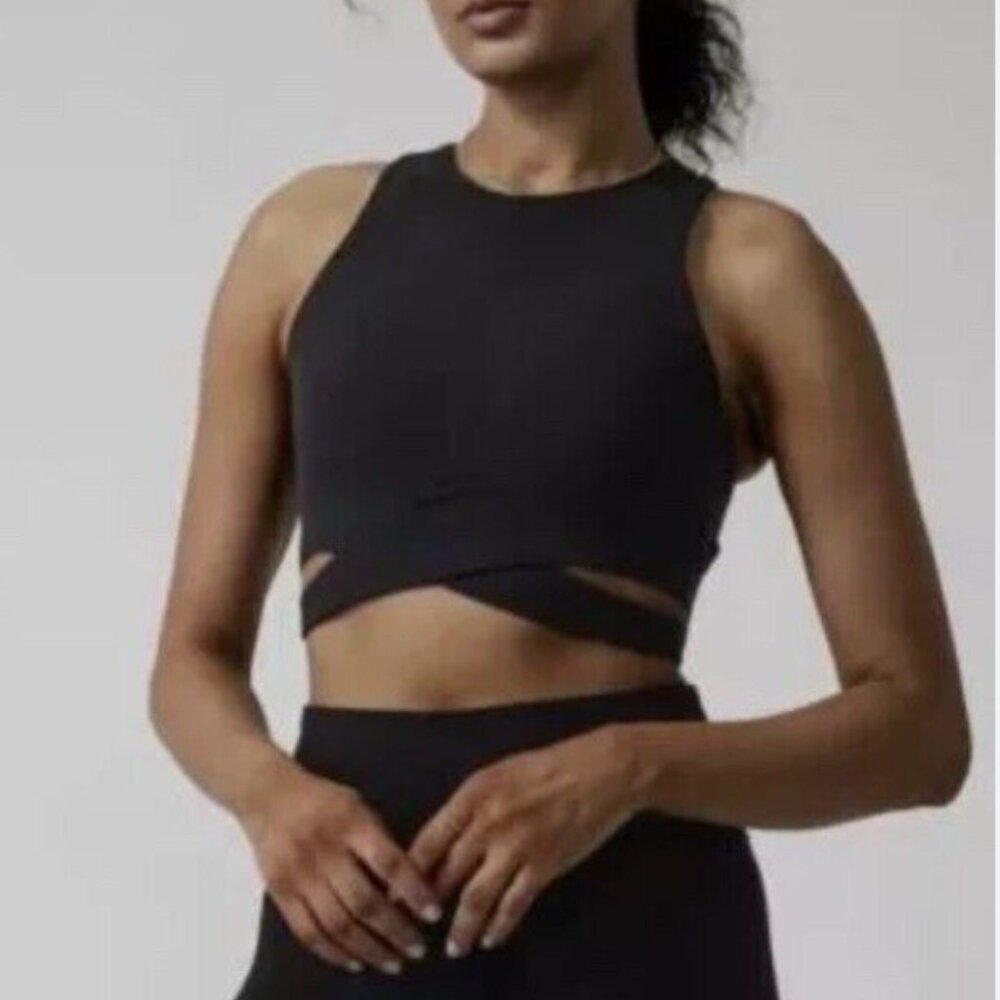 Athleta Conscious Crop Cut Out Bra Top Small D-DD Workout Tank Yoga NEW NWT